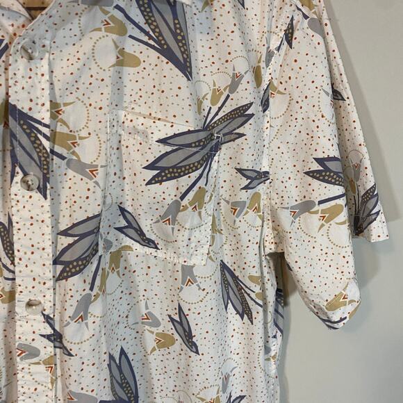 PacSun Men's White Floral Grey Short Sleeve Button Down Shirt Sz XL - Picture 2 of 7